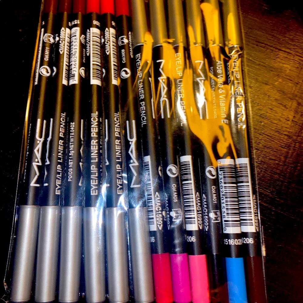 Eye / lip liners